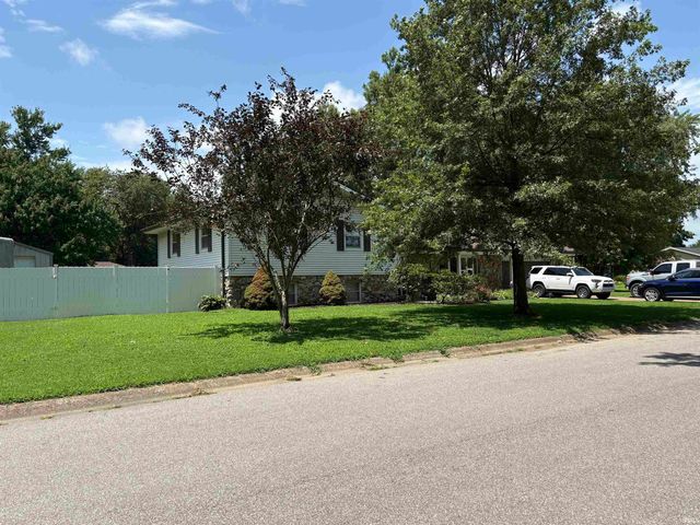 9844 Powers Drive, Newburgh, IN 47630