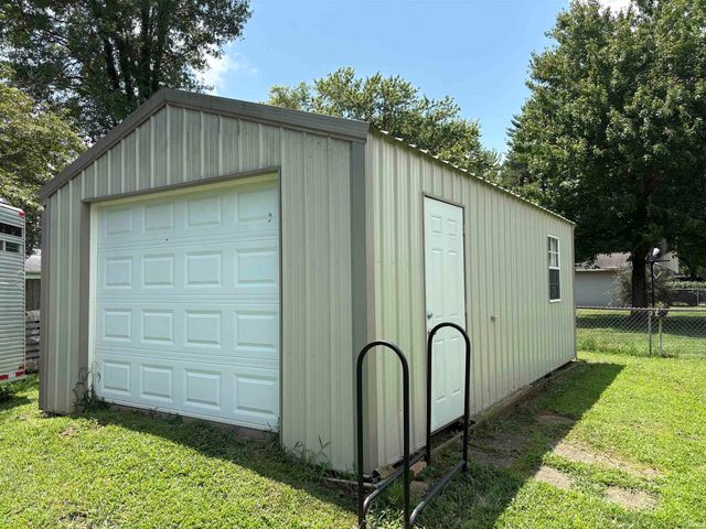 9844 Powers Drive, Newburgh, IN 47630