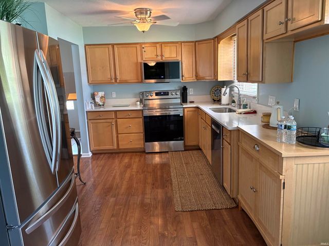 9844 Powers Drive, Newburgh, IN 47630