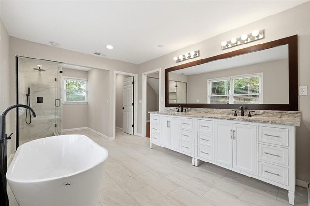 220 Clipper Bay Drive, Alpharetta, GA 30005