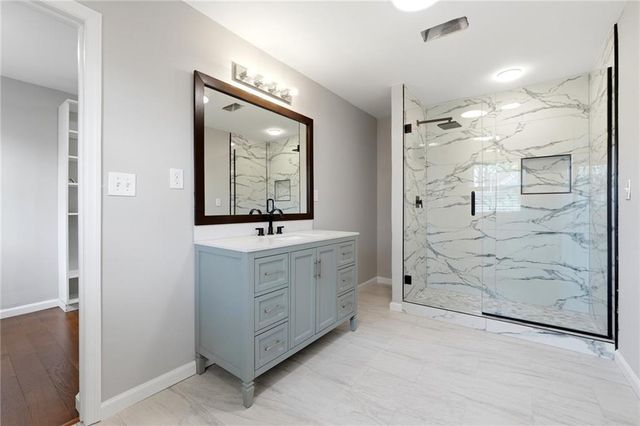 220 Clipper Bay Drive, Alpharetta, GA 30005