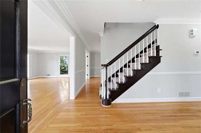 220 Clipper Bay Drive, Alpharetta, GA 30005