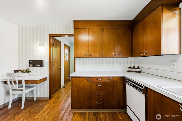 918 Manor Drive, Fircrest, WA 98466