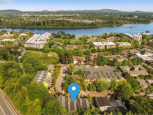 5005 Sw VIEW POINT Ter, Portland, OR 97239