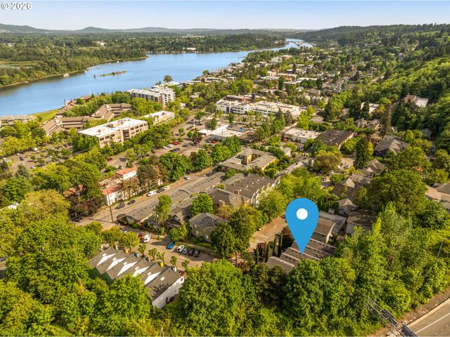 5005 Sw VIEW POINT Ter, Portland, OR 97239