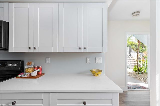 137 Wading Bird CIR F101, Naples, FL 34110