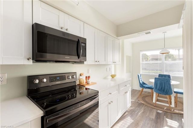 137 Wading Bird CIR F101, Naples, FL 34110