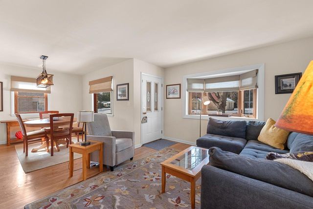 102 S Highland AVENUE, Thiensville, WI 53092