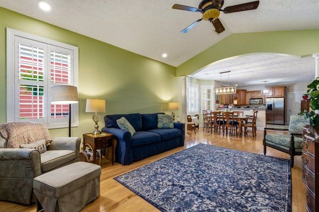 208 Greenwich Dr., Conway, SC 29526