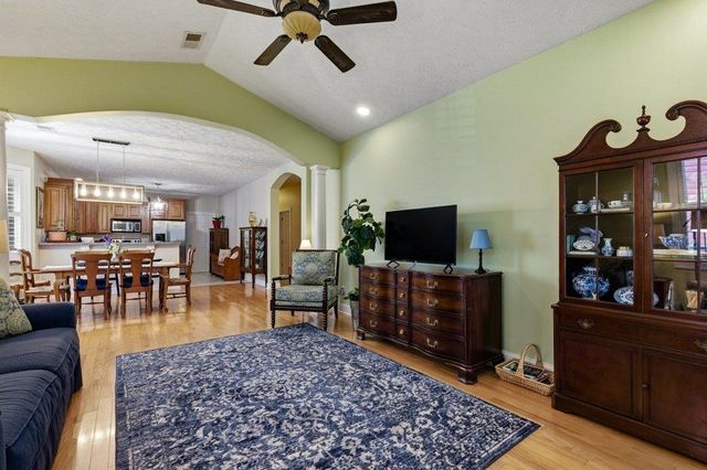 208 Greenwich Dr., Conway, SC 29526
