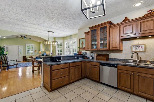 208 Greenwich Dr., Conway, SC 29526