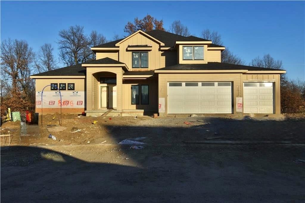 8376 NE 77th Court, Kansas City, MO 64158