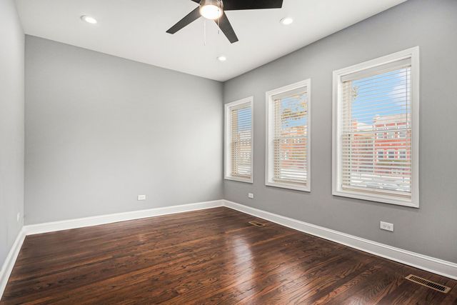 1702 N Meade Avenue 1, Chicago, IL 60639