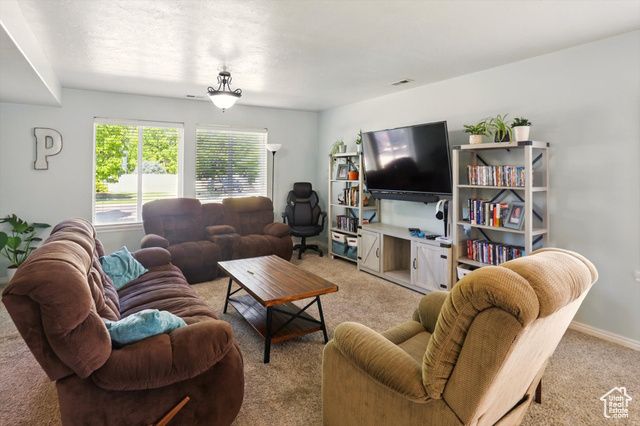 679 S TRAIL CIR, Logan, UT 84341