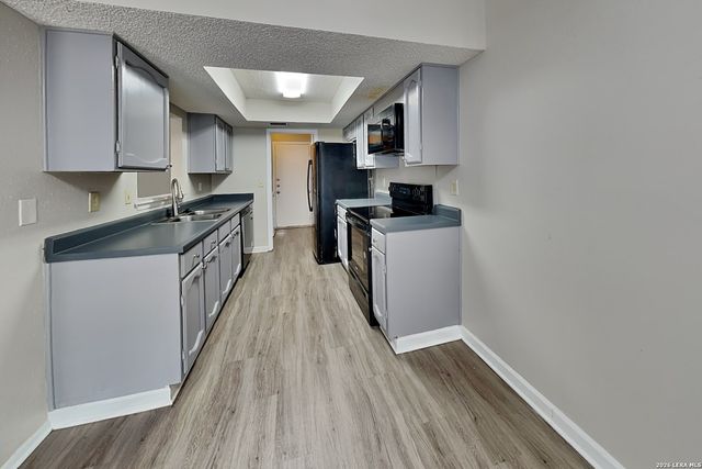 7527 Ledgebrook Drive, San Antonio, TX 78244