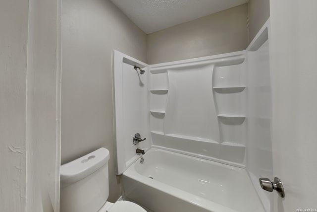 7527 Ledgebrook Drive, San Antonio, TX 78244