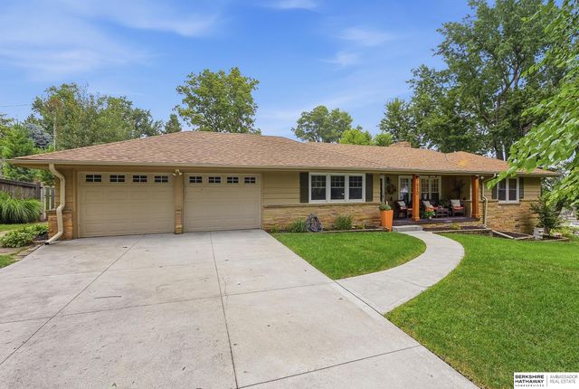 7910 Dewey Avenue, Omaha, NE 68114