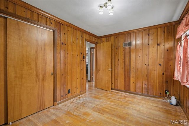 10397 Midland Boulevard, Overland, MO 63114