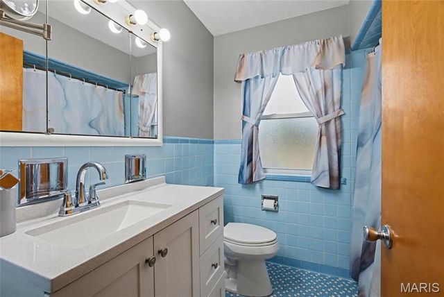 10397 Midland Boulevard, Overland, MO 63114