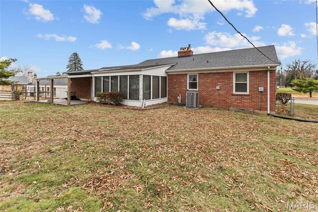 10397 Midland Boulevard, Overland, MO 63114