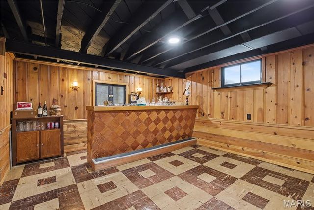 10397 Midland Boulevard, Overland, MO 63114