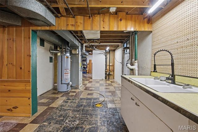 10397 Midland Boulevard, Overland, MO 63114