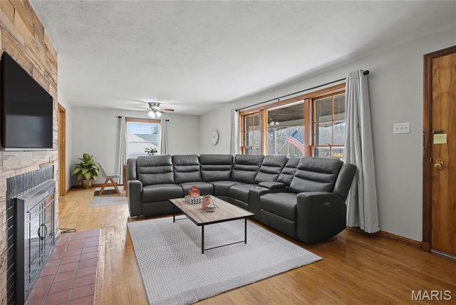 10397 Midland Boulevard, Overland, MO 63114