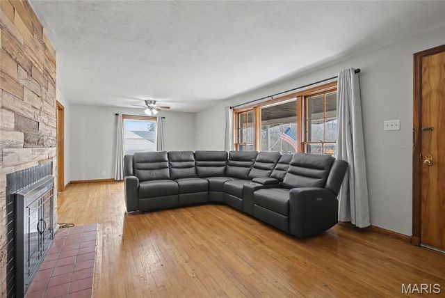 10397 Midland Boulevard, Overland, MO 63114