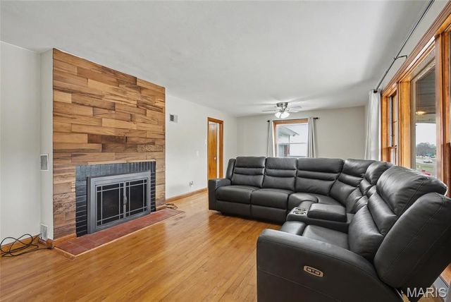 10397 Midland Boulevard, Overland, MO 63114