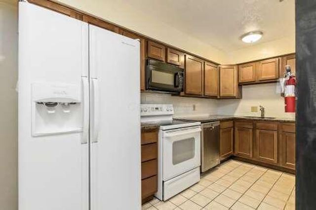 65 E 18th Avenue, Columbus, OH 43201