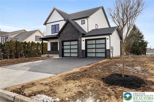 1330 Lincoln Street, North Catasauqua Bor, PA 18032