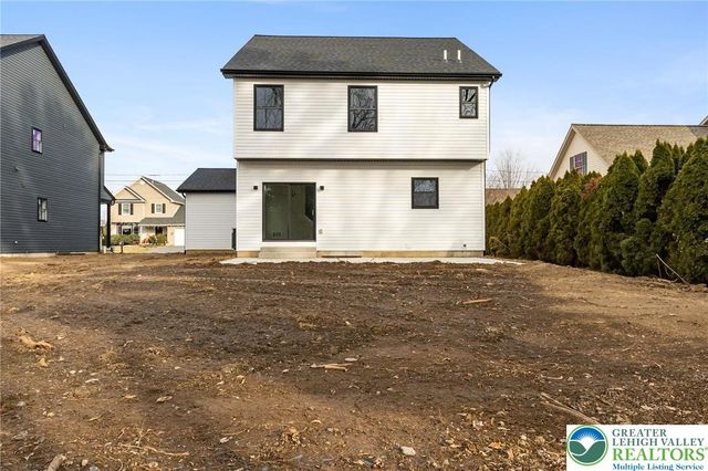 1330 Lincoln Street, North Catasauqua Bor, PA 18032