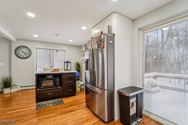 342 Lincoln Ave, Elmwood Park Boro, NJ 07407