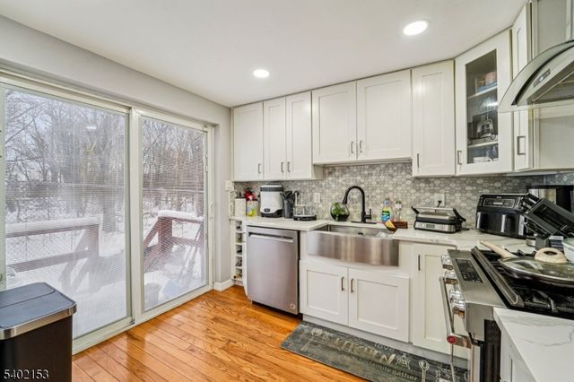 342 Lincoln Ave, Elmwood Park Boro, NJ 07407