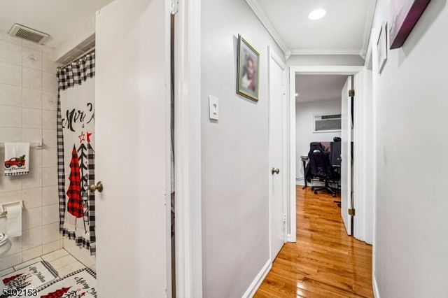 342 Lincoln Ave, Elmwood Park Boro, NJ 07407