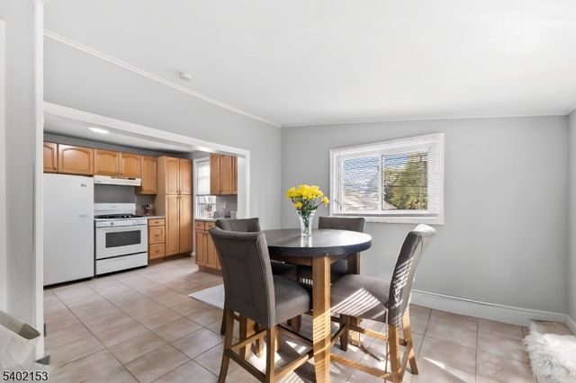 342 Lincoln Ave, Elmwood Park Boro, NJ 07407