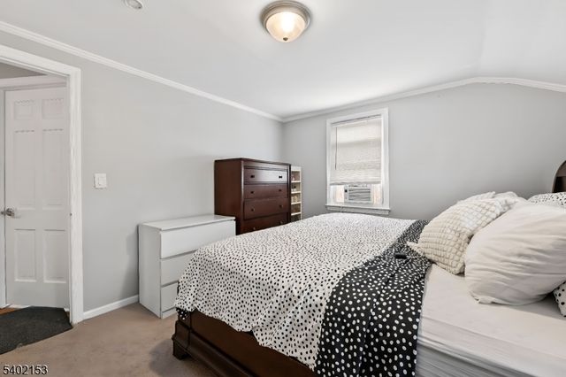 342 Lincoln Ave, Elmwood Park Boro, NJ 07407