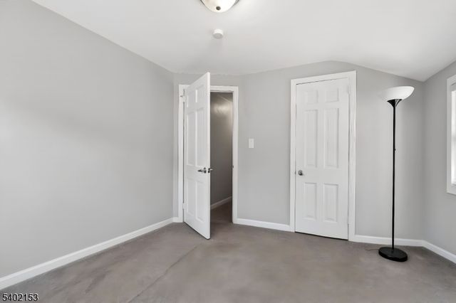 342 Lincoln Ave, Elmwood Park Boro, NJ 07407