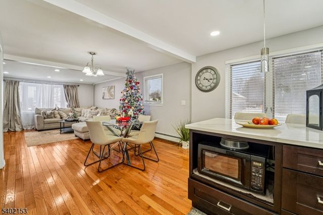 342 Lincoln Ave, Elmwood Park Boro, NJ 07407