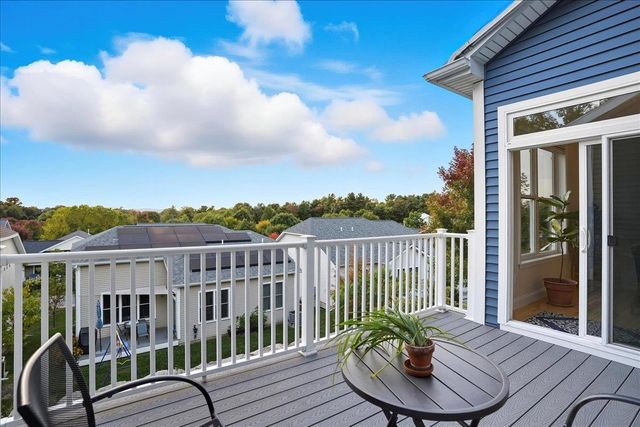 64 Ledge Way, South Burlington, VT 05403