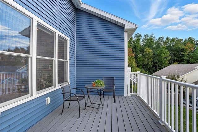 64 Ledge Way, South Burlington, VT 05403