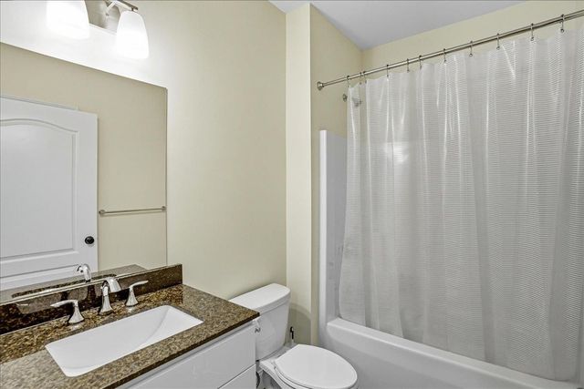 64 Ledge Way, South Burlington, VT 05403