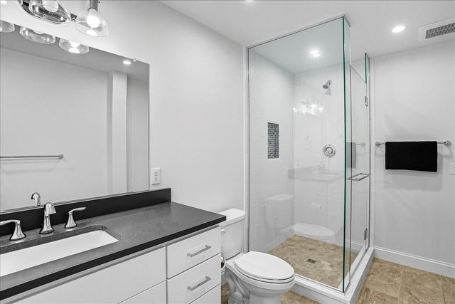 64 Ledge Way, South Burlington, VT 05403