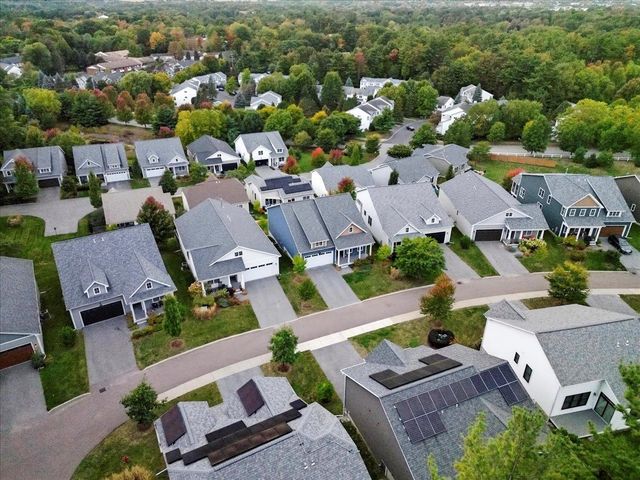 64 Ledge Way, South Burlington, VT 05403