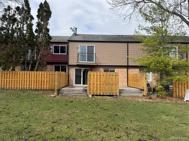 3367 Burbank Drive, Ann Arbor, MI 48105