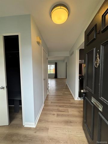 3367 Burbank Drive, Ann Arbor, MI 48105