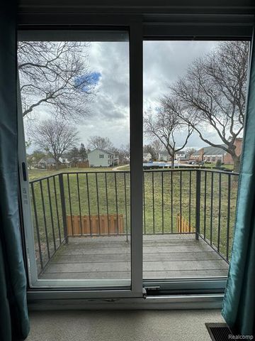 3367 Burbank Drive, Ann Arbor, MI 48105