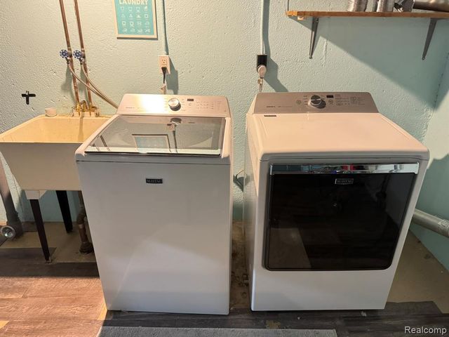 3367 Burbank Drive, Ann Arbor, MI 48105