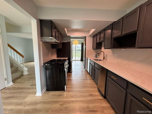 3367 Burbank Drive, Ann Arbor, MI 48105