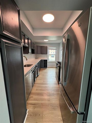 3367 Burbank Drive, Ann Arbor, MI 48105